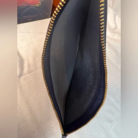 Kate Spade Madison Avenue Collection - Picture 13 of 14